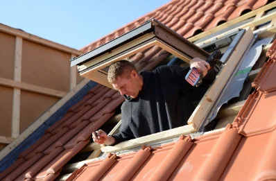 Pose de fenêtres de toit Velux à la Chapelle-de-Bragny